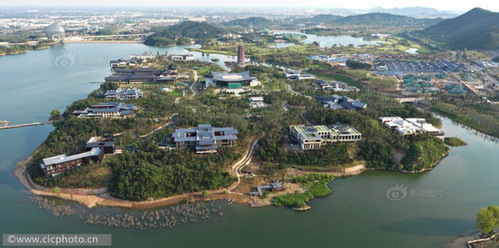 北京懷柔雁棲湖湖心島APEC峰會(huì)場館全景圖。