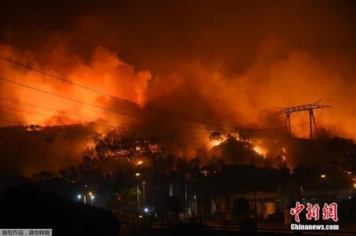 法國南部森林大火肆虐 局地遇近20年最嚴重災情