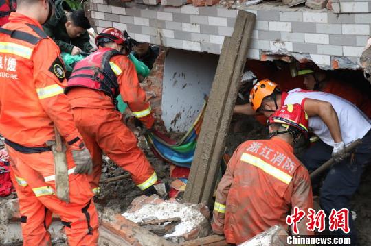 浙江遂昌山體滑坡遇難人數上升至15人 仍有12人失聯 何蔣勇 攝