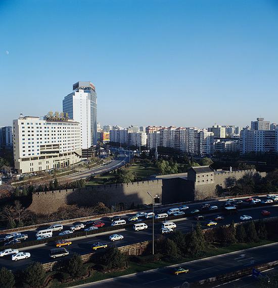 西便門外大街，明城墻遺址