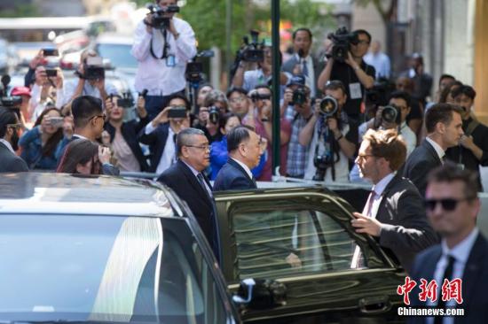 當地時間5月30日，朝鮮勞動黨中央委員會副委員長金英哲抵達美國紐約聯合國廣場大廈。他將于本周在紐約會見美國國務卿蓬佩奧。金英哲為18年來訪美的朝鮮最高級別官員。<a target='_blank' href='http://www.chinanews.com/'>中新社</a>記者 廖攀 攝