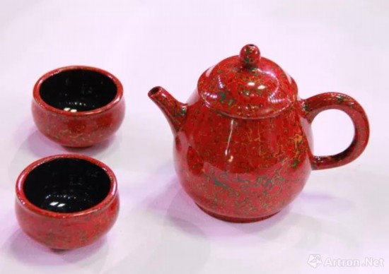 《菠蘿漆紫砂茶具》 俞均鵬（徽州漆器） 2017年