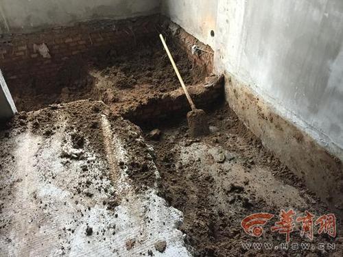 小區一樓住戶為建復式向下挖 物業:不要緊可以挖