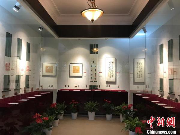 “西湖‘印’記篆刻藝術展”杭州開展呈現明代“西湖十景”